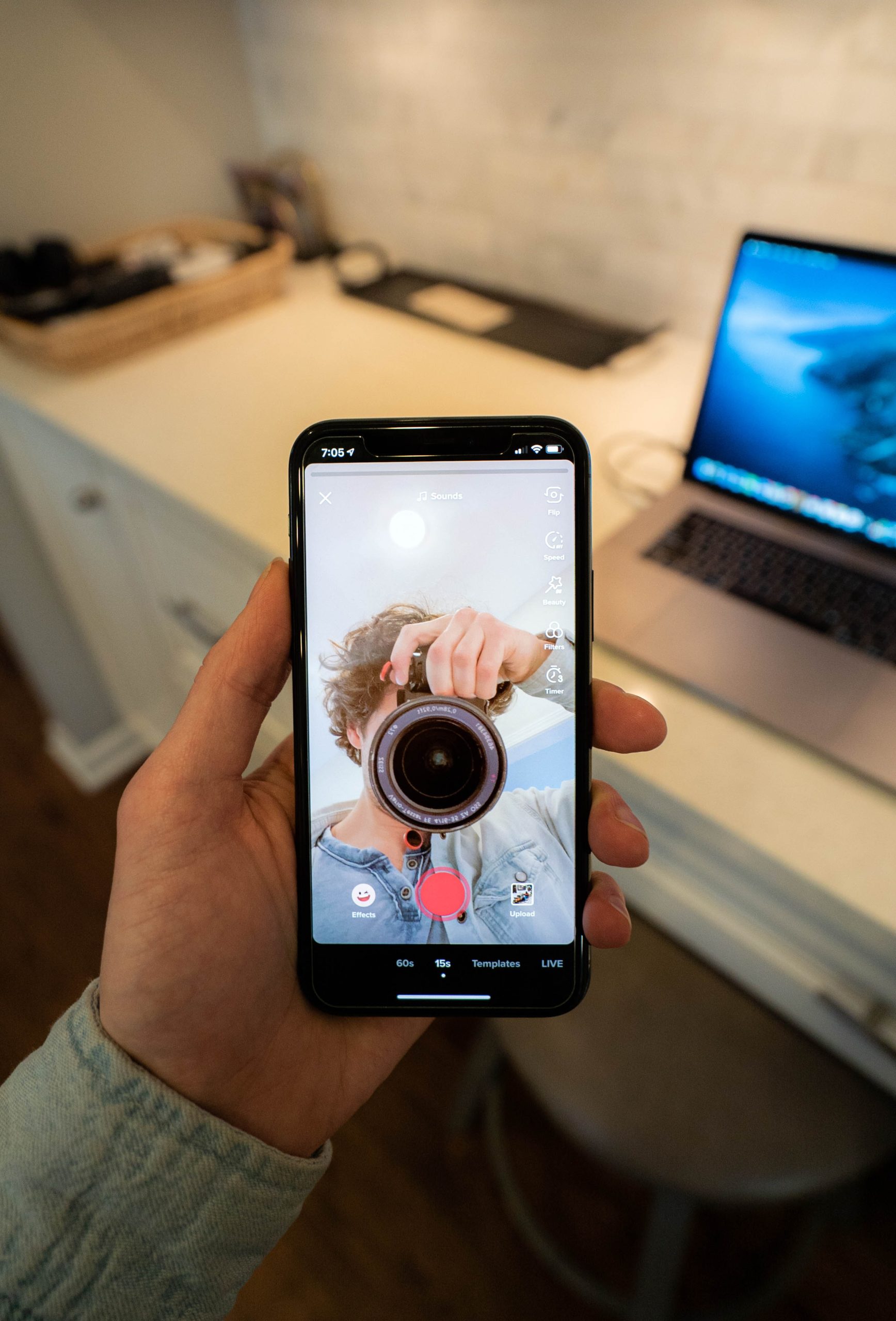 How to Screenshot on Windows 1 aaron weiss UhSZEG0iLFY unsplash scaled